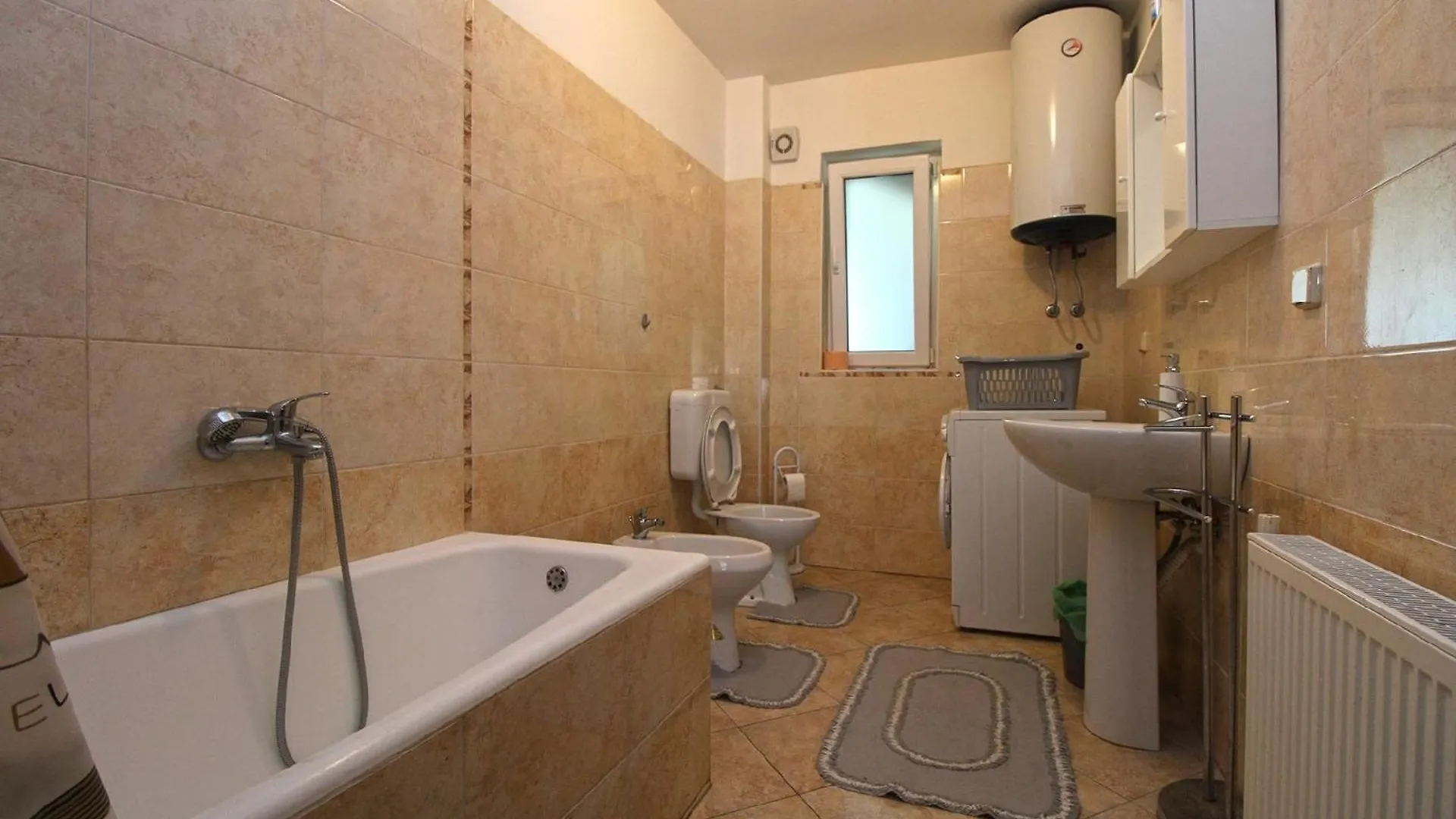 Apartment Ferienwohnung Fuer 6 Personen Ca 110 Qm In Banjole, Istrien Istrische Riviera